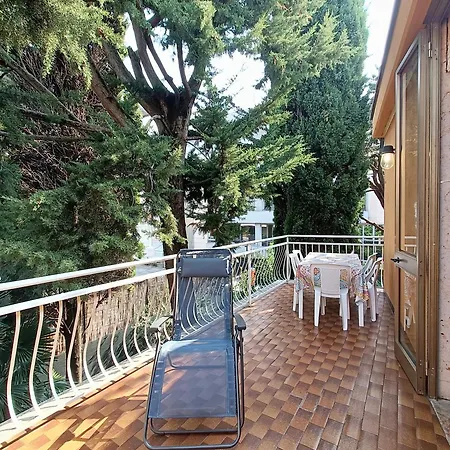 Casa Lucy Μπαρντολίνο