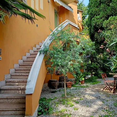 Casa Lucy Μπαρντολίνο