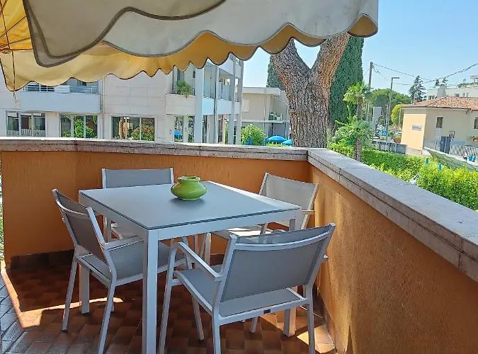 בית נופש Casa Lucy *